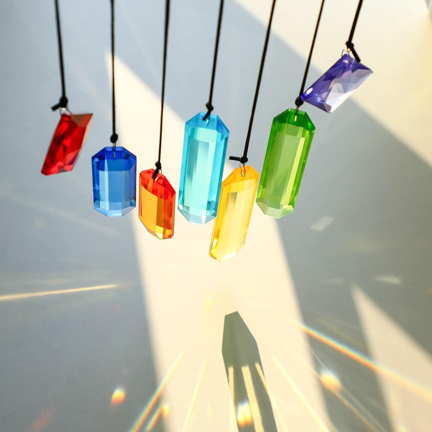 HDCRYSTALGIFTS 7pcs Prisms Crystal Suncatchers for Windows Hanging Rainbow Maker Sun Catchers with Crystals Indoor Outdoor Home Garden Decor