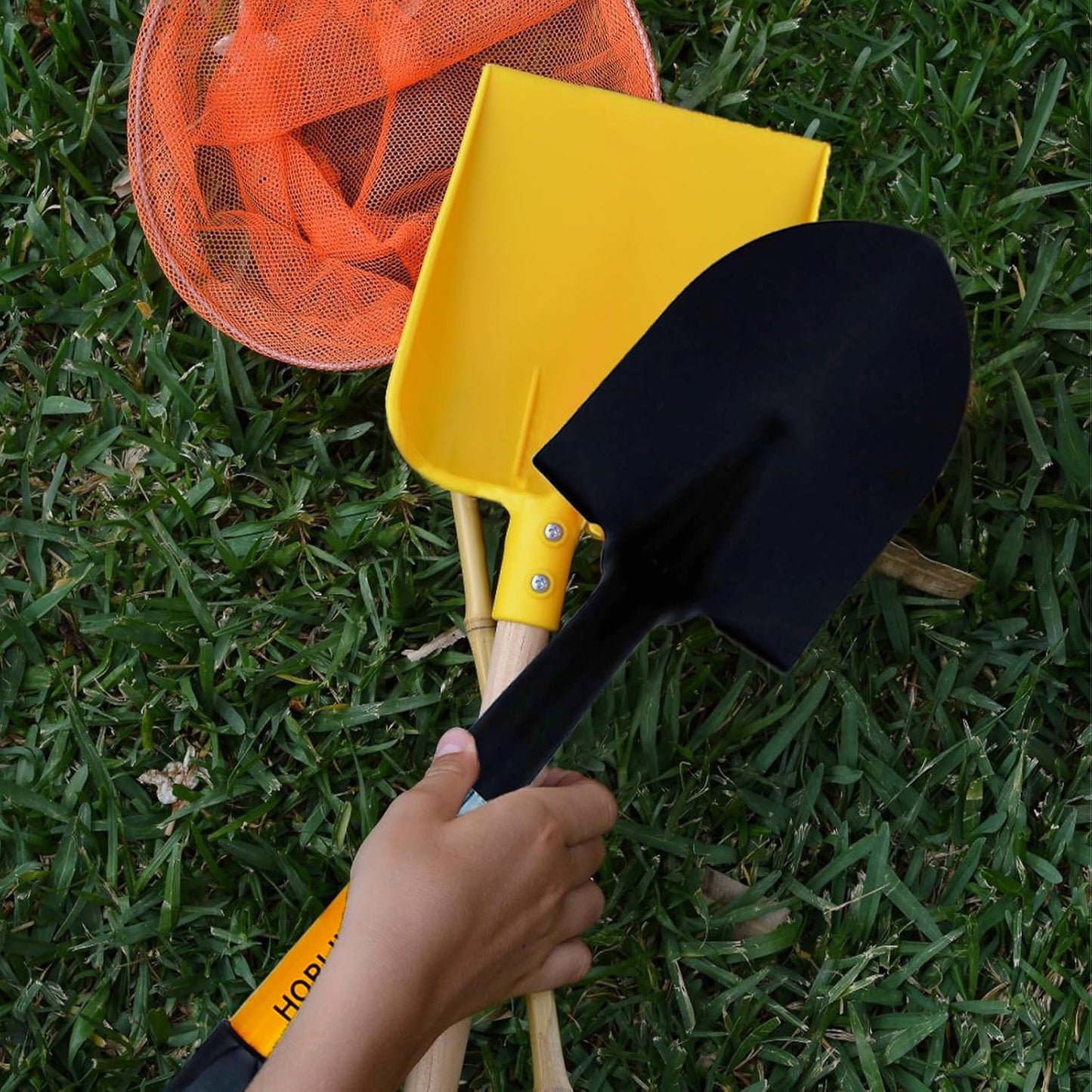 Shovel for Digging, Round Small Head with Wooden D-Handle, Metal Garden Shovel for Gardening, 27 Inches Metal+Fiberglass(Orange)