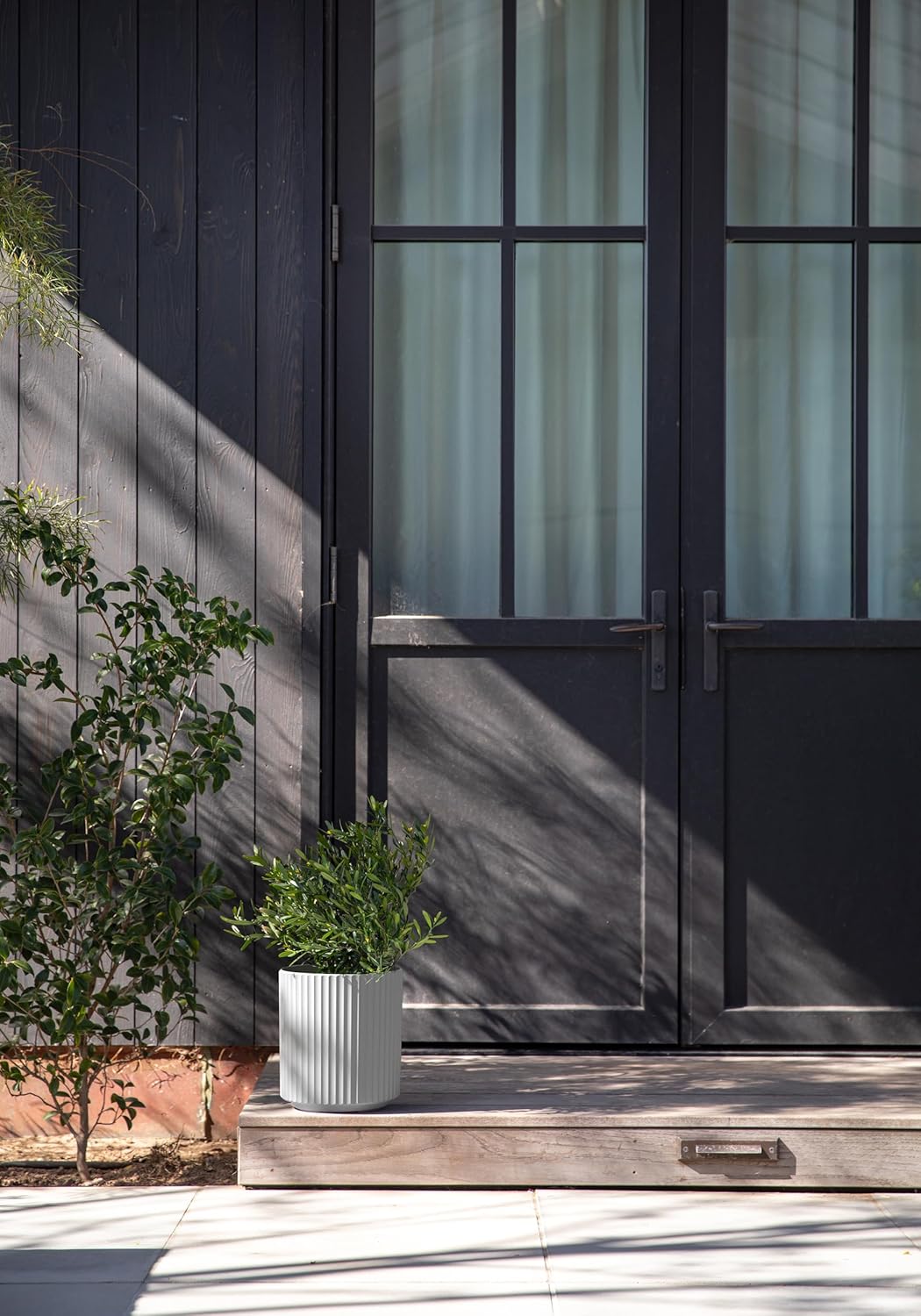 Veradek Demi Series Round Planter for Porch, Patio, Backyard | Durable Plastic-Stone Composite Material | Modern Décor for Tall Plants, Flowers