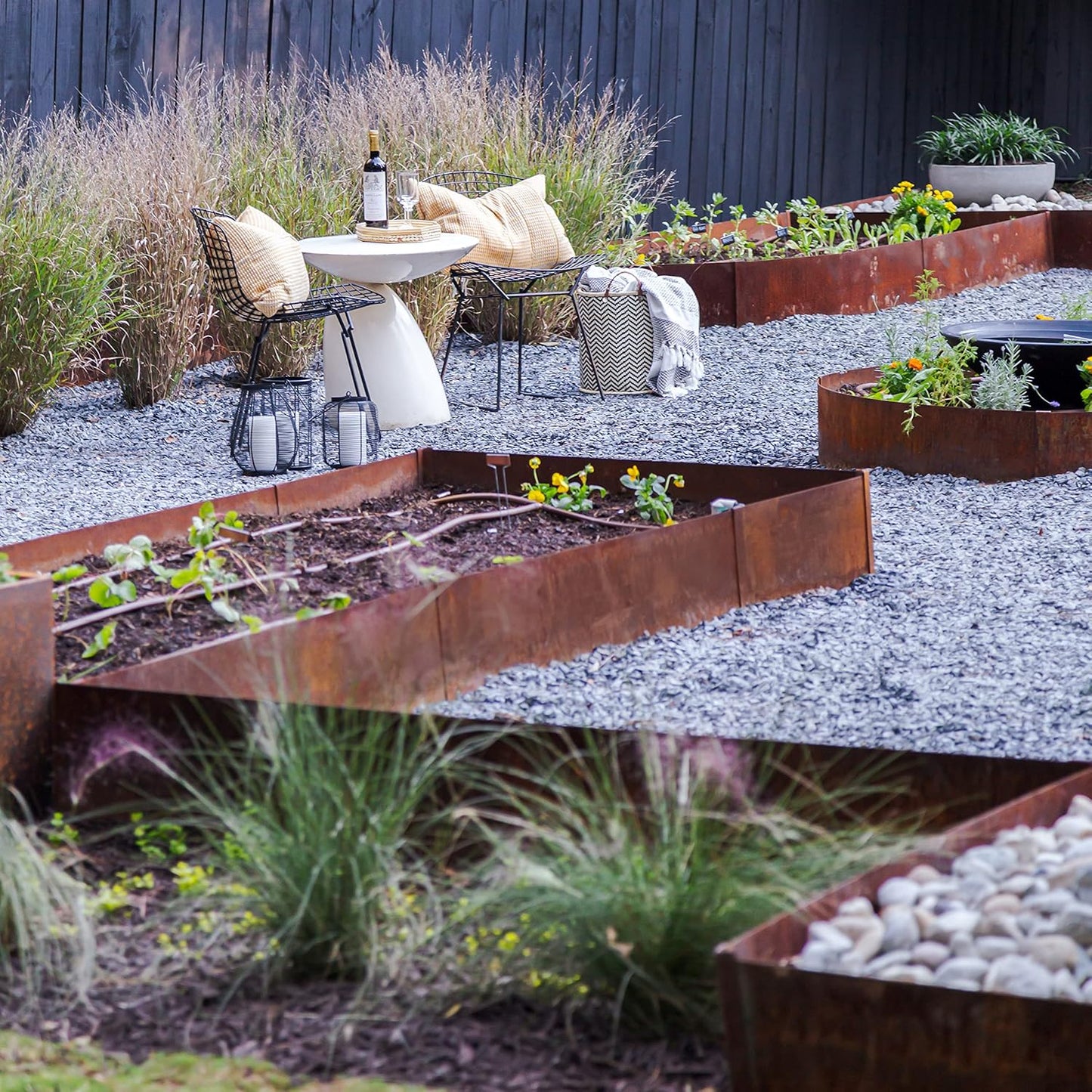 Hammer-in Landscape Edging - 48-inch Strips - 6-inch Depth 1/4-inch Rounded top COR-Ten Steel (5 Pack)