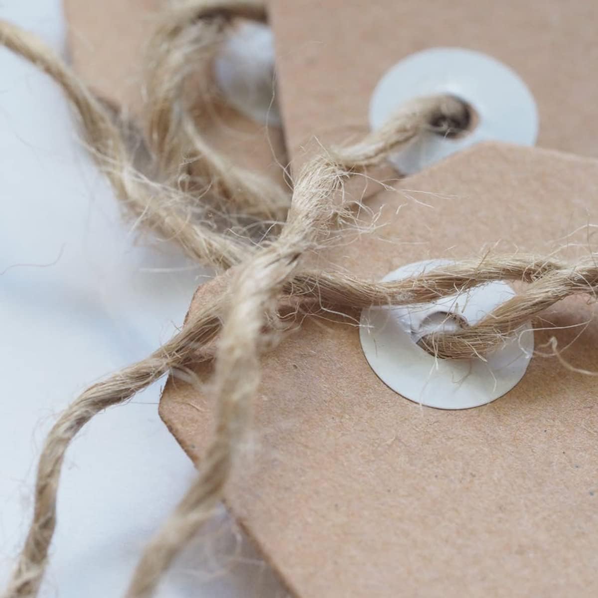 500FT Jute Twine Rope 3mm Natural Thick Garden Twine String Heavy Duty for Gardening Bundling Crafts Arts Gift Wrapping Packing Material Wedding Christmas Decoration Bulk