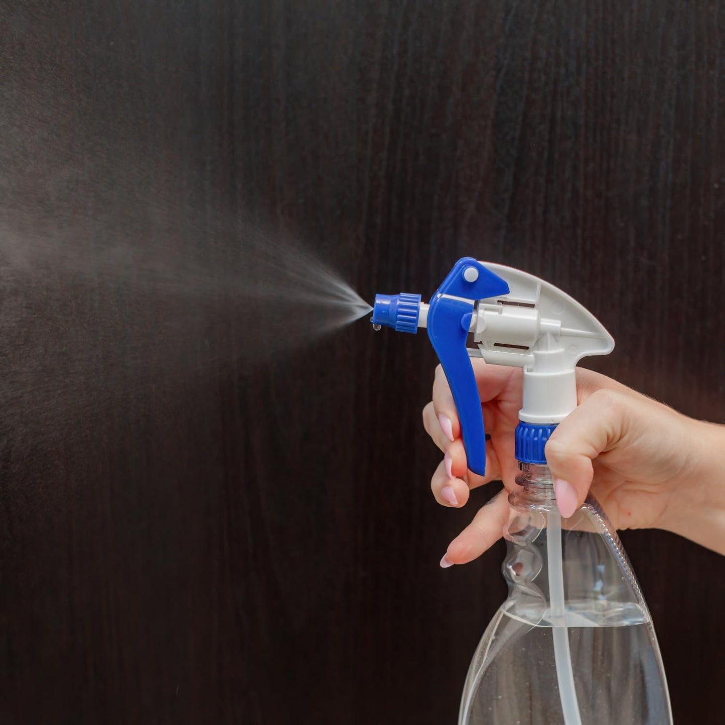 Heavy Duty 24oz Clear Plastic Spray Bottles for Cleaning - Large Empty Bottles for Gardening Solutions, Vinegar, Chemicals, Professional Cleaners - Adjustable Sprayer Nozzle - 4 Pack