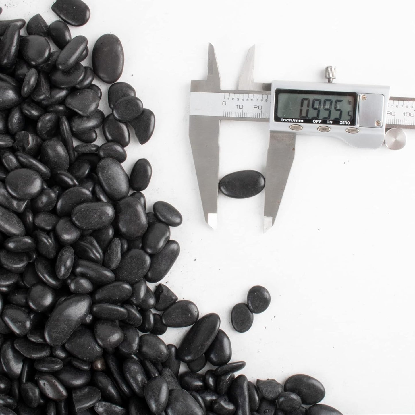 18 lb 1" Natural Polished Black River Rock for Plants,Aquarium,Vase,Garden Landscape Rocks and Outdoor Decorative Stones