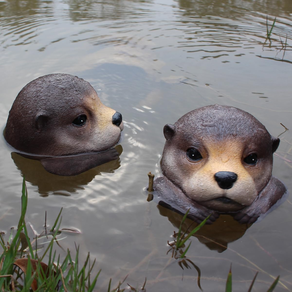 Floating Otter Head Resin Art, Waterproof Pond Float, Decorative Animal Sculpture, Garden Lake Decor, Duck Deterrent, Artistic Resin Decor for Outdoor Use (2 PCS)