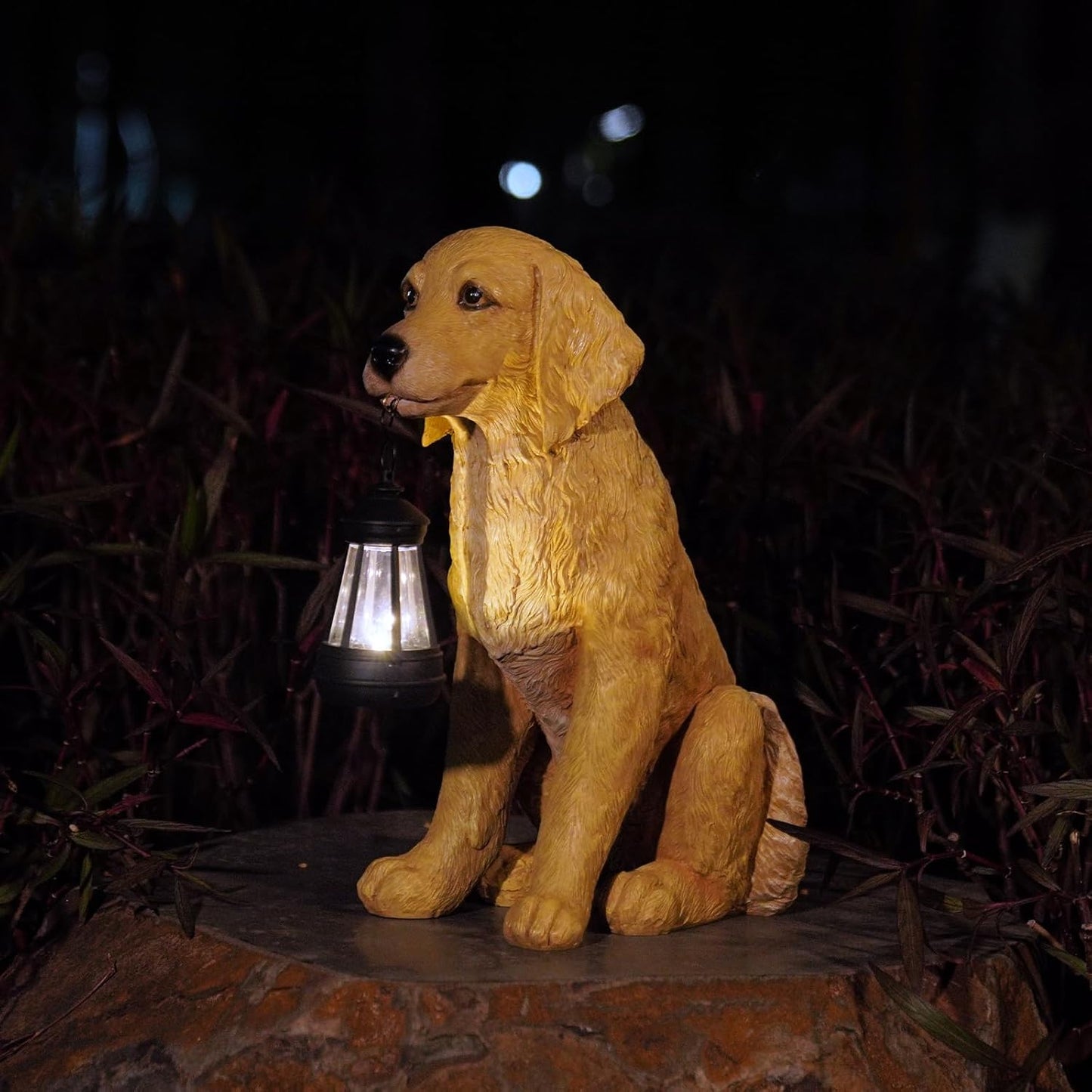 Cynkeyee Garden Decor Dog Statues Outdoor - Golden Retriever Puppy Statue with Solar, Outdoor Figurine Lights for Garden Patio Yard Accent Solar Decorations for Outside 13.5x7.5x15.5 Inch