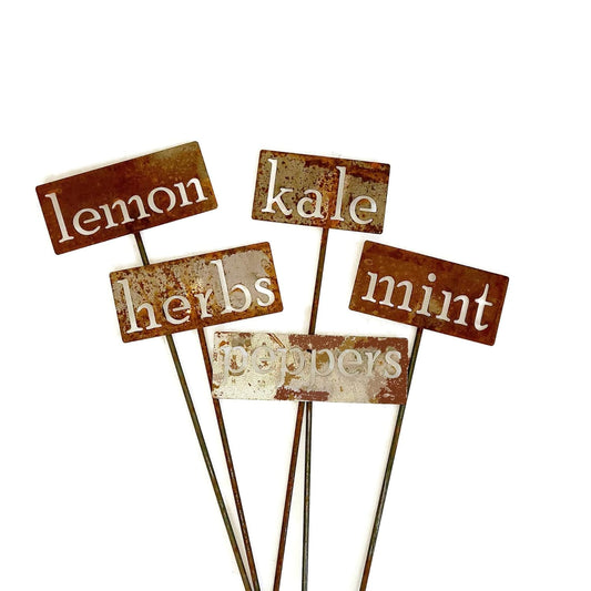 Classic Metal Garden Markers 19 Inches Tall (Bulk Discount 25 Markers, Naturally Rusted)