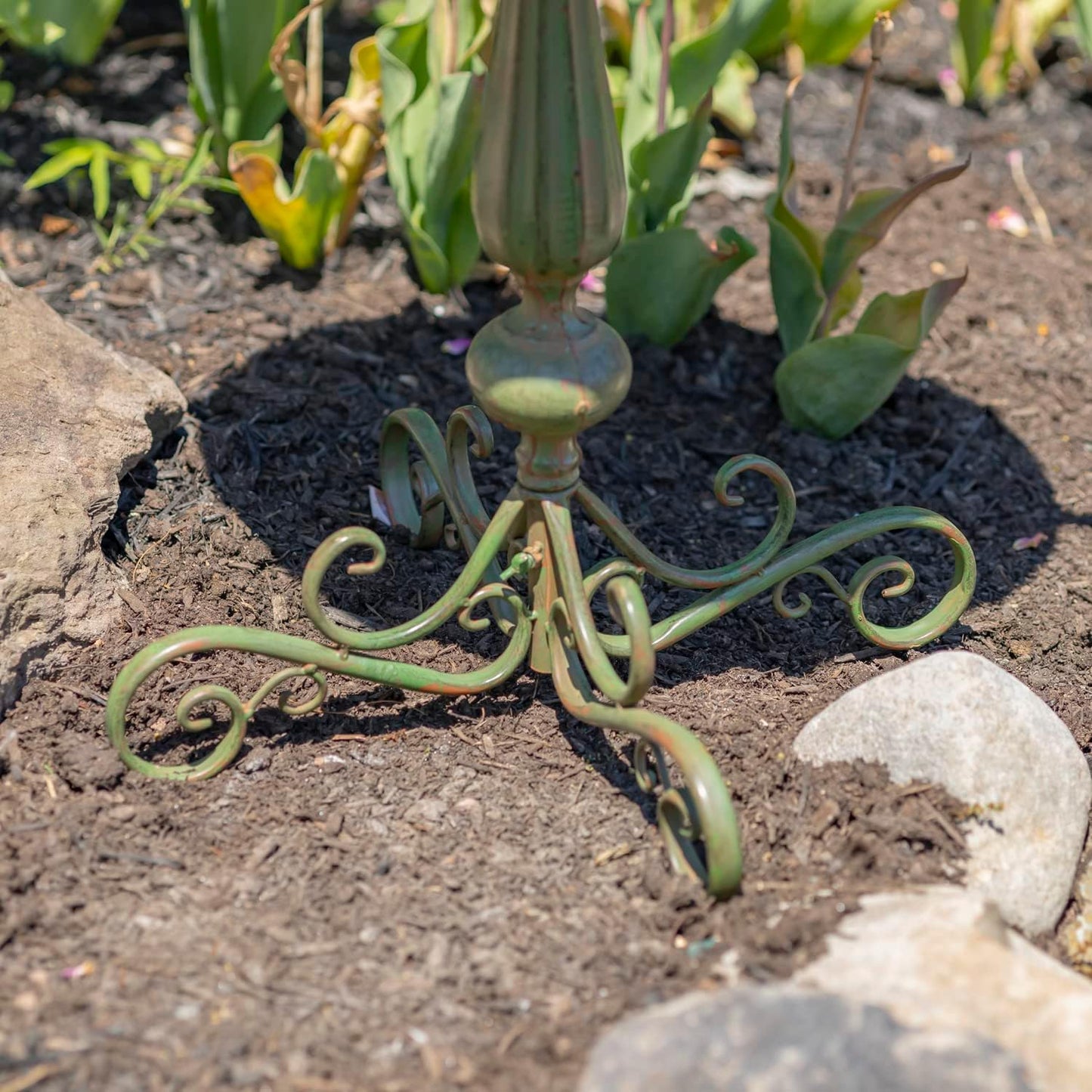 Zaer Ltd. Pedestal Style Birdbath (Green)