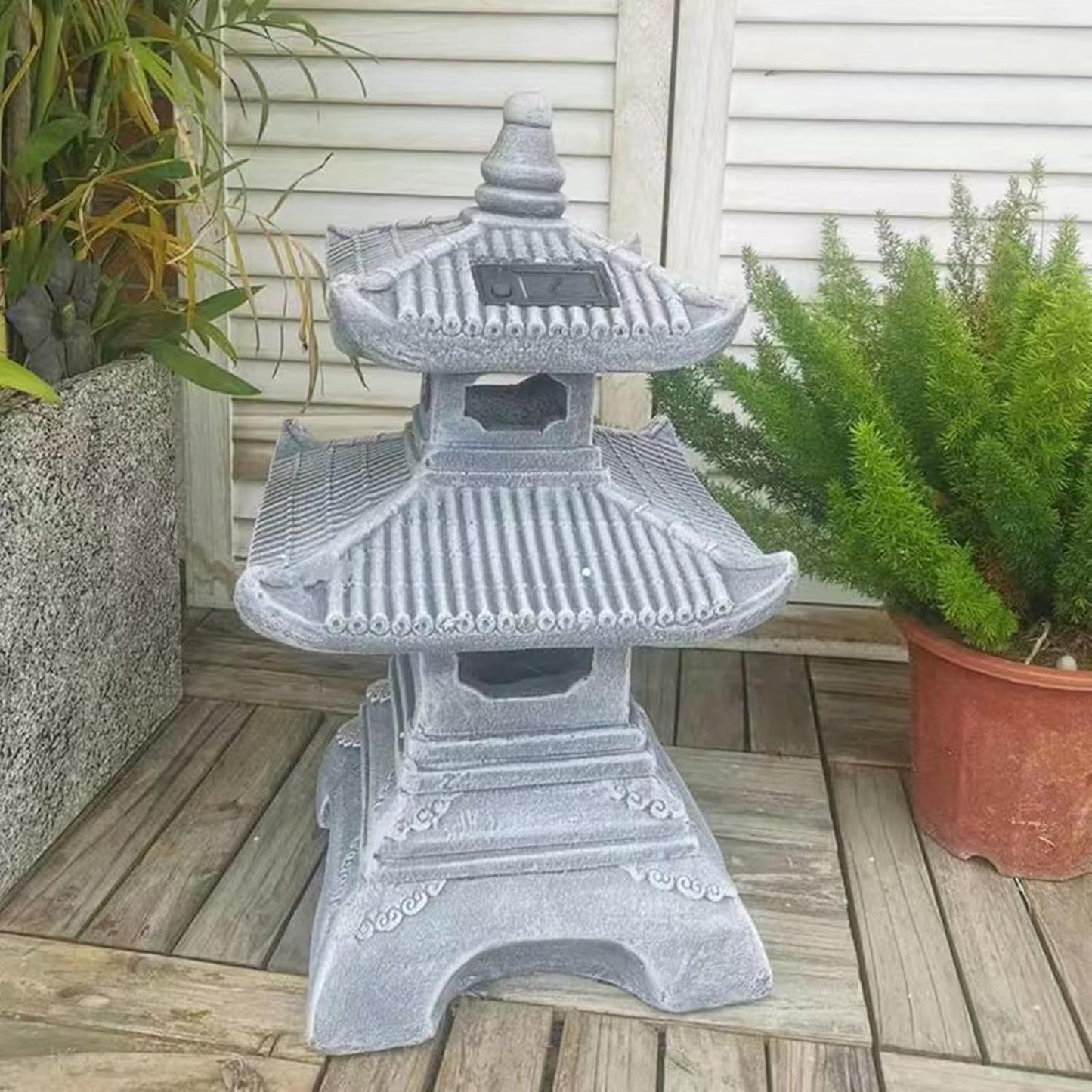 Outdoor Solar Pagoda Lantern,2 Tier Pagoda Lantern Garden Statue,Zen Garden Lantern Pagoda,Pagoda Lantern Japanese Style. for Zen Lawn Garden Decoration and Christmas Ornament (Solar Lights)