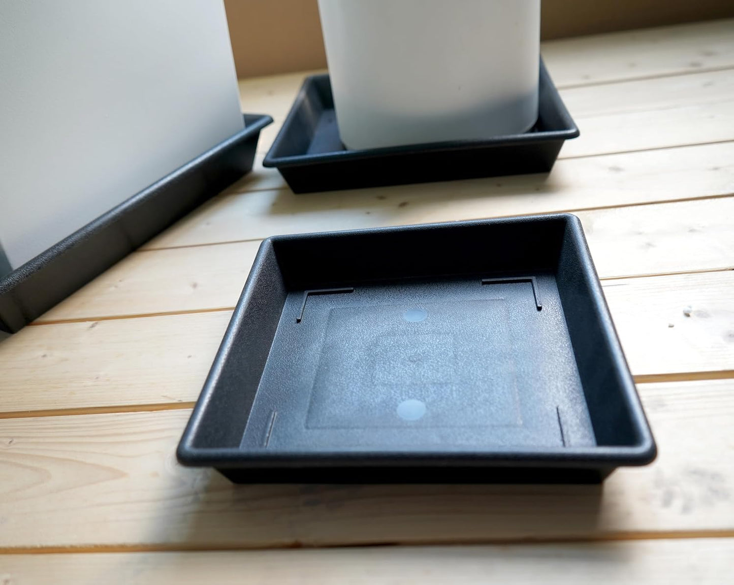 Square Plant Saucer 14 Inch 2 Pack 8 12 14 16 18 20 Plant Trays for Pots Heavy Duty Plastic Plant Saucers for Indoors Outdoors, Flower Pot Plant Drip, Extra Lager No Holes Plant Tray