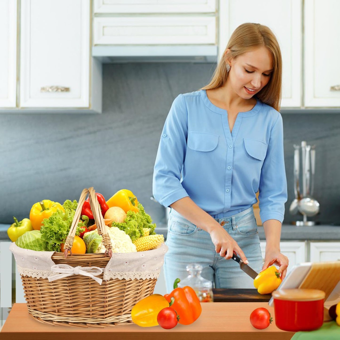 Large Multipurpose Wicker Basket with Handle, 14.2 x 11 x 6.7 in Wicker Picnic Basket with Liner, Empty Gift Basket, Oval Willow Woven Basket for Fruit, Wine, Gathering, Wedding, Picnic, by GNIEMCKIN