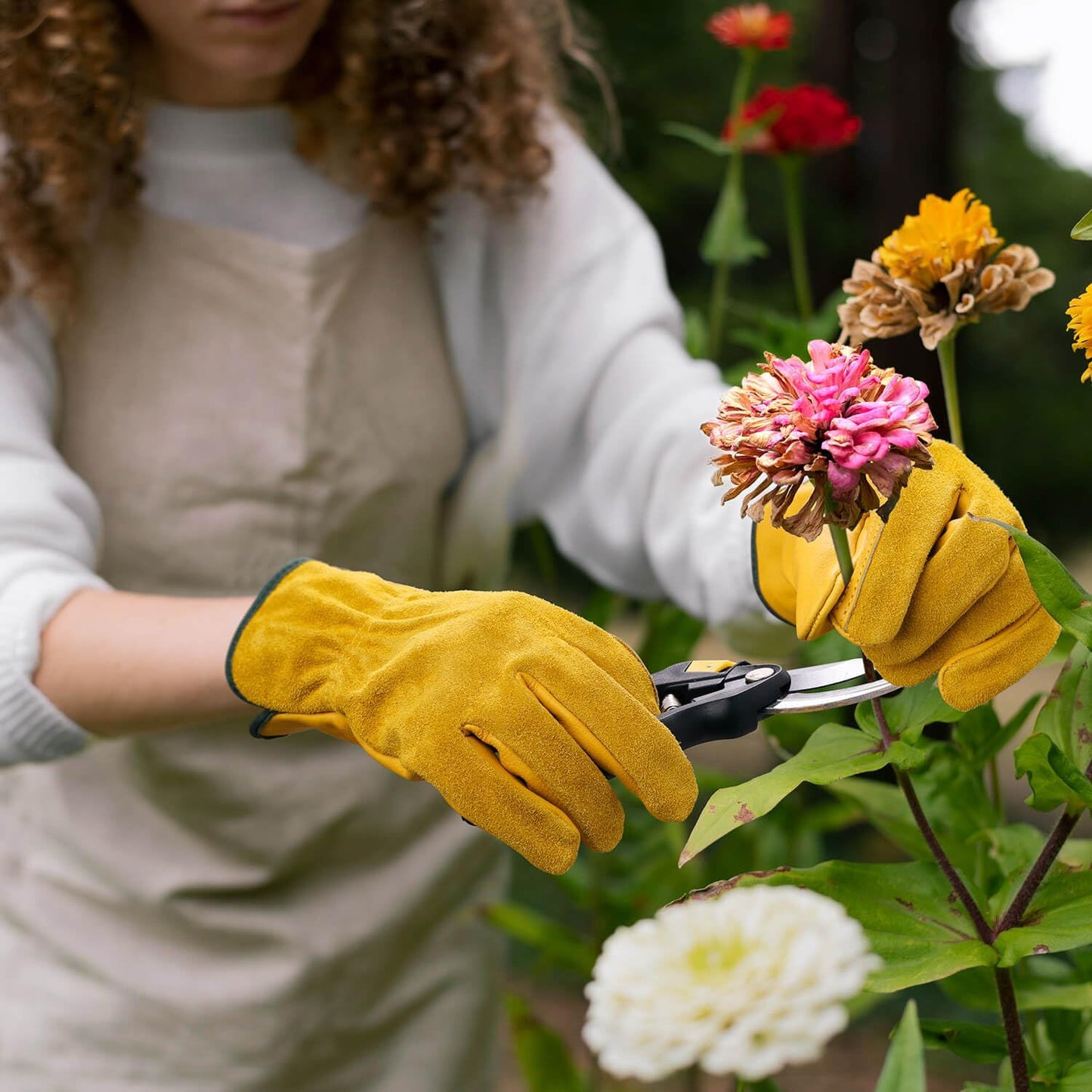 OZERO Leather Work Gloves Flex Grip Tough Cowhide Gardening Glove for Wood Cutting/Construction/Truck Driving/Garden/Yard Working for Men and Women 1 Pair (Gold,Small)