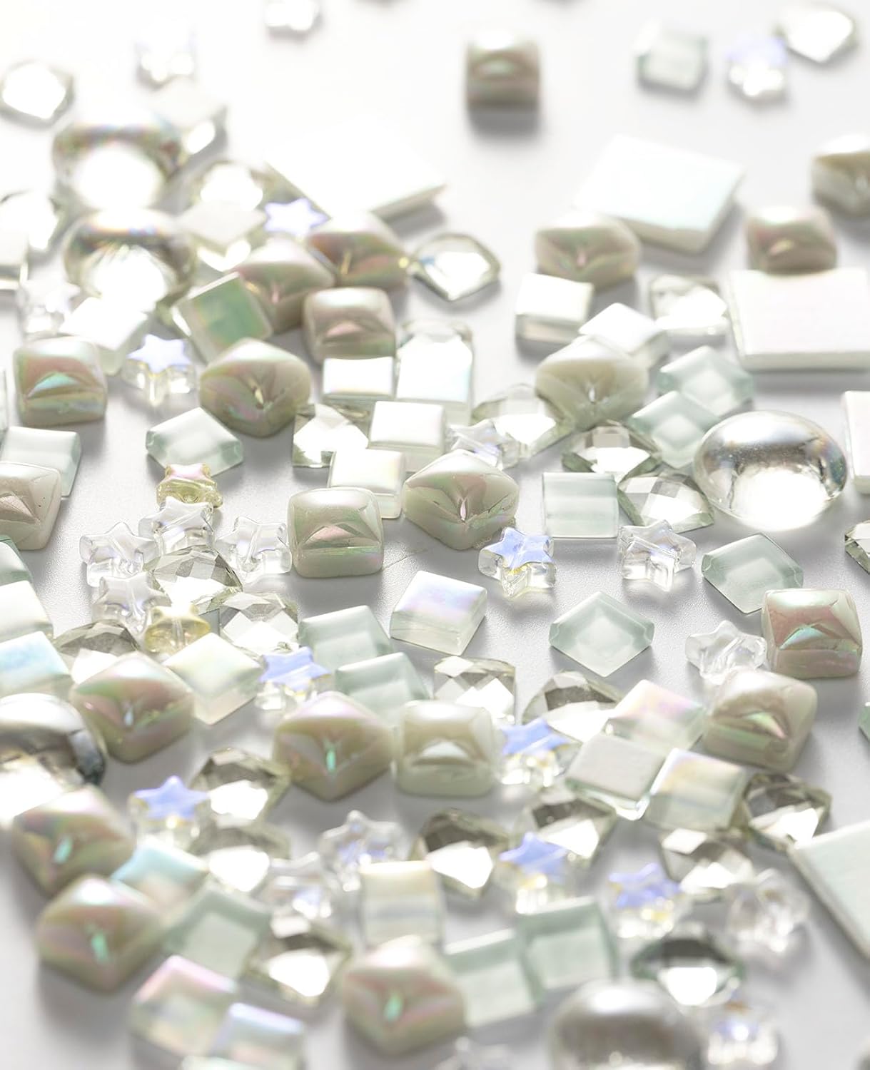 Lanyani 430Pcs Iridescent White Glass Mosaic Tiles Variety Styles Mosaic Tiles Pieces Bulk Shimmering Crystal Tile for Glass Crafts and DIY Decorations, 1.2 Pounds Pack