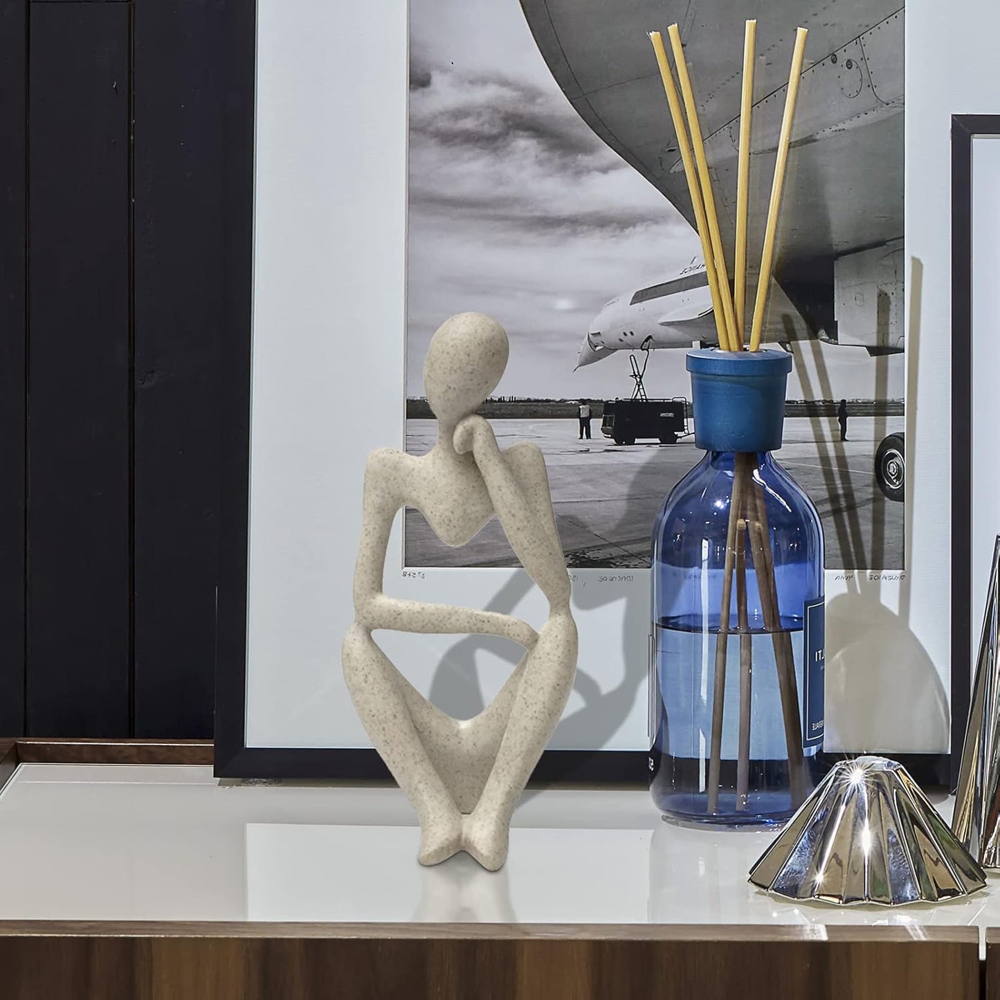 Sandstone Resin Thinker Style Abstract Sculpture Statue Collectible Figurines Home Office Bookshelf Desktop Decor(Sandstone - Right Reverie)