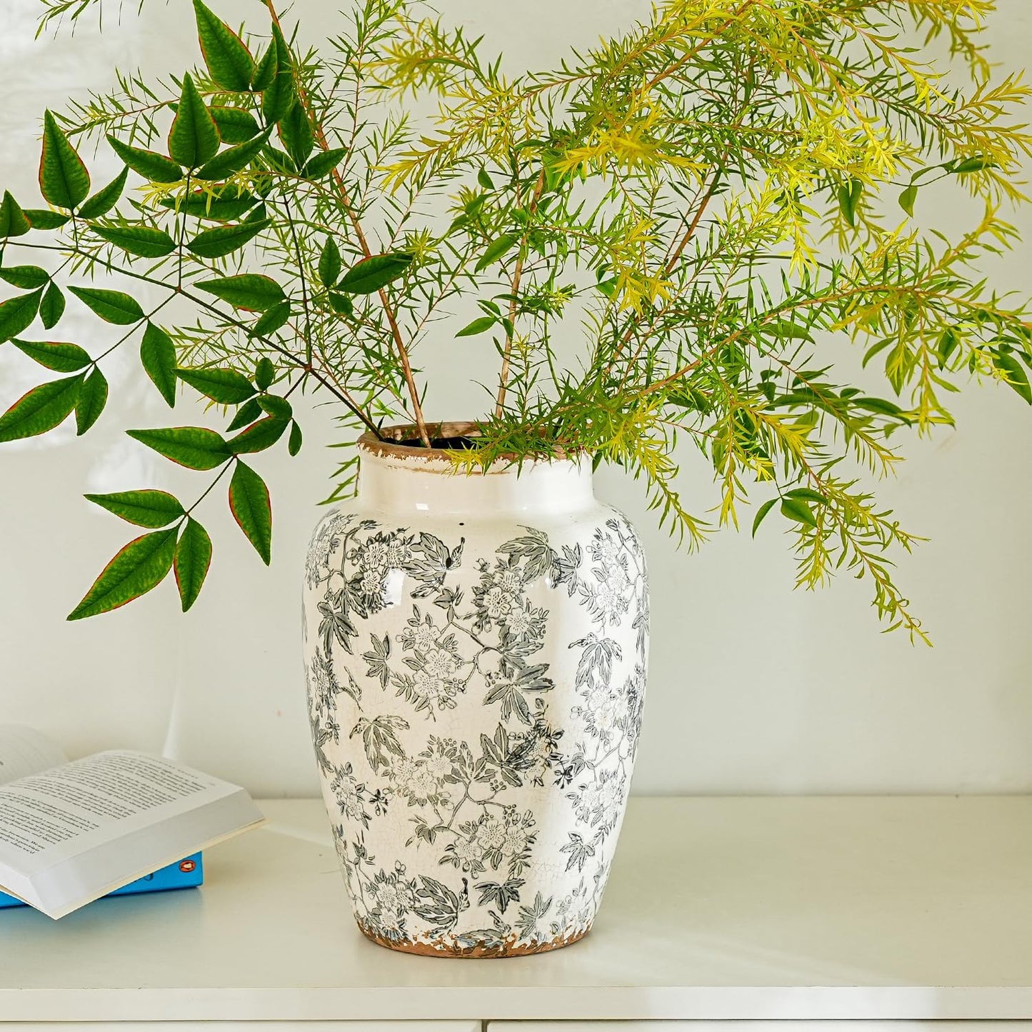 Sungmor Ceramic Flower Vase, Vintage Ice Cracked Glaze Porcelain Vase, Pretty Home Decor Vase for Flower Arrangement, Fresh Flowers, 10.2 Inch Tall Chinoiserie Pottery Vase, Gray Floral Pattern