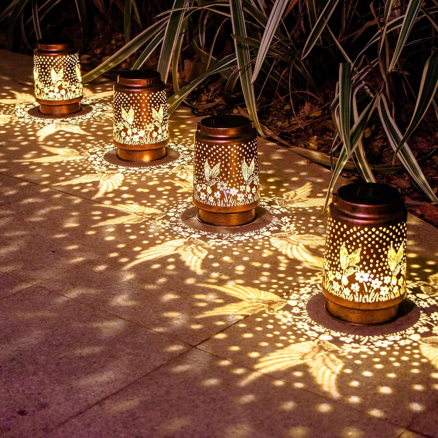 4 Pack Hummingbird Birthday Gifts for Women Mom Grandma Solar Lanterns Outdoor Waterproof Garden Decor Metal Hanging LED Decorative Light for Patio Yard Lawn Backyard Front Porch Gardening Gifts