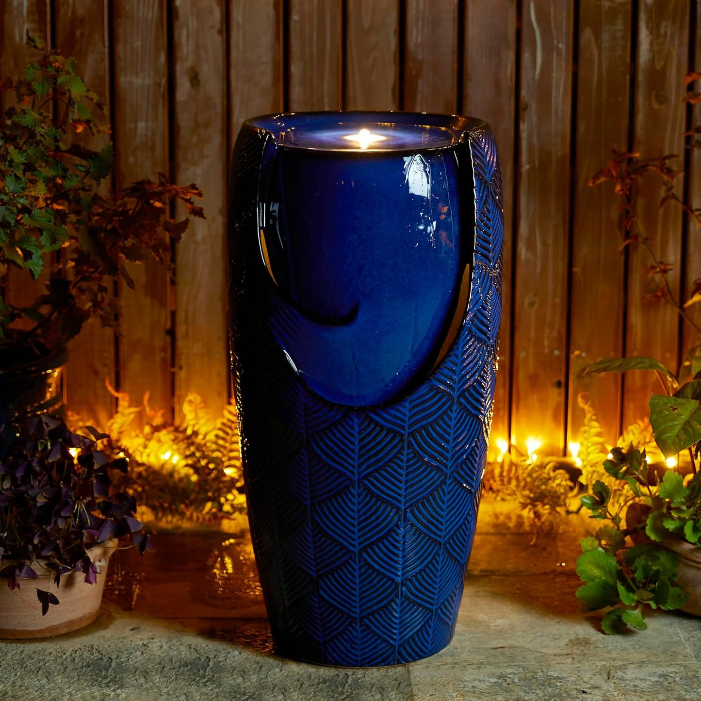 Glitzhome 29.25" H Oversized Ceramic Vase Outdoor Water Fountain, Tall Scale-Like Textured Glaze Patio Garden Water Fountain with LED Light and Submersible Pump Yard Art Decor, Cobalt Blue