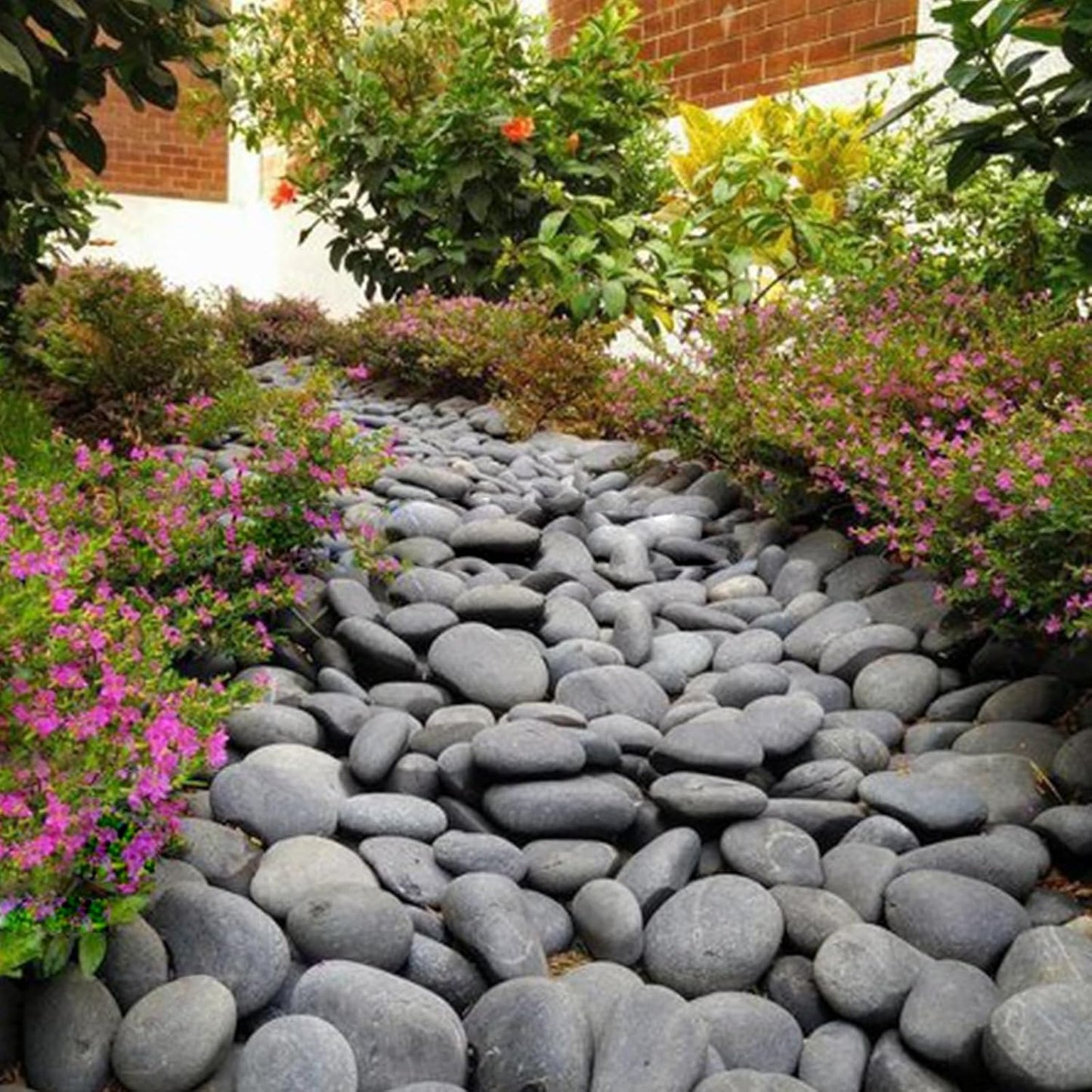 40 lbs Bulk Black River Rocks for Landscaping, 3-4 Inch Mexican Beach Pebbles, Decorative Black Stones for Planters Garden Fish Tank Walkways and Outdoor Decorative Stones