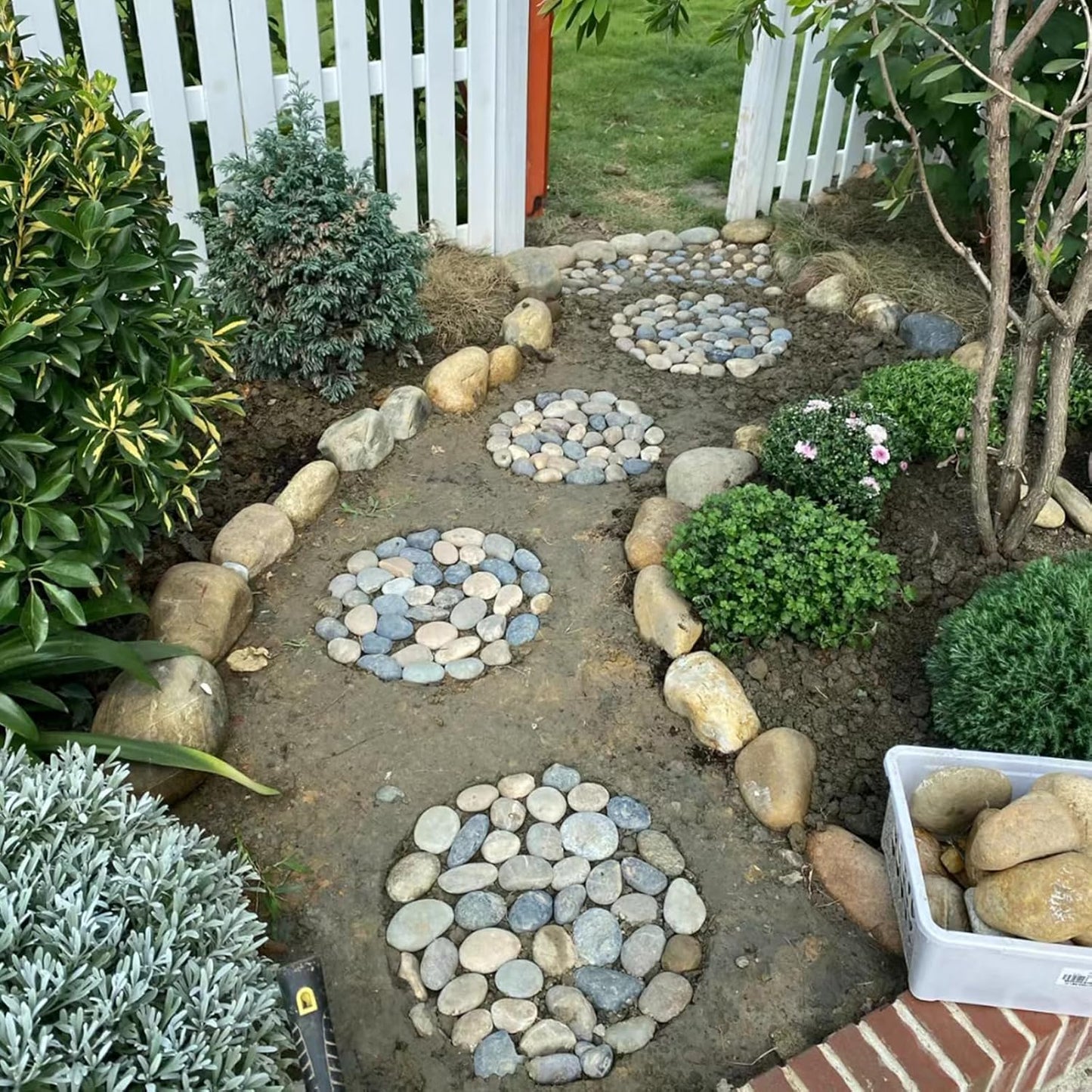 10 lbs River Rocks, 2-3 Inch Natural Pebbles for Plants, Landscaping, Garden, Aquarium, Backyard and Indoor Water Fountains