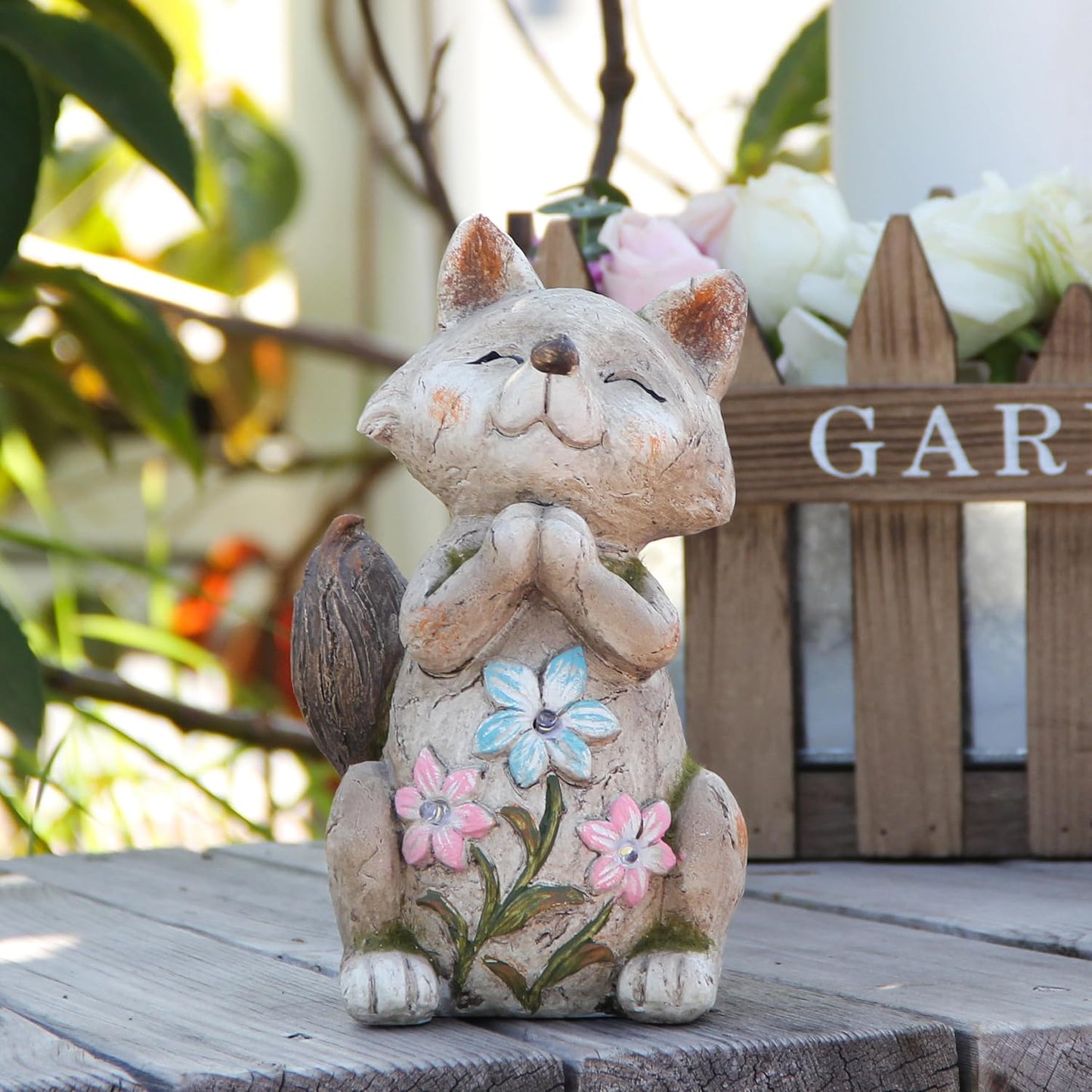 Fox Statue for Garden Decor, Garden Statue with Solar Power Light for Outdoor Patio Porch Lawn Yard Backyard Oudside Indoor Shelf Decoration,Praying Fox Sculptures & Statues Woman