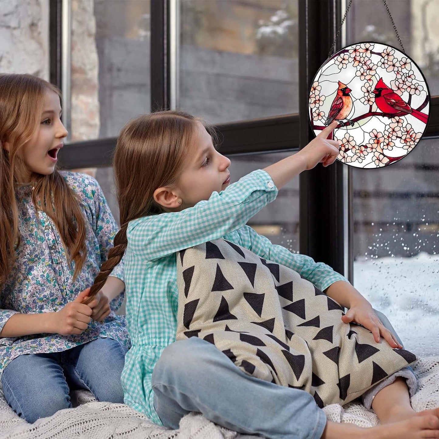 Cardinal Sun Catcher Stained Glass Window Hanging Cardinal Decor Gifts for Women Handmade Sun Catcher Decoration for Garden Home Housewarming Gift Valentine's Day Gifts（6 inch）