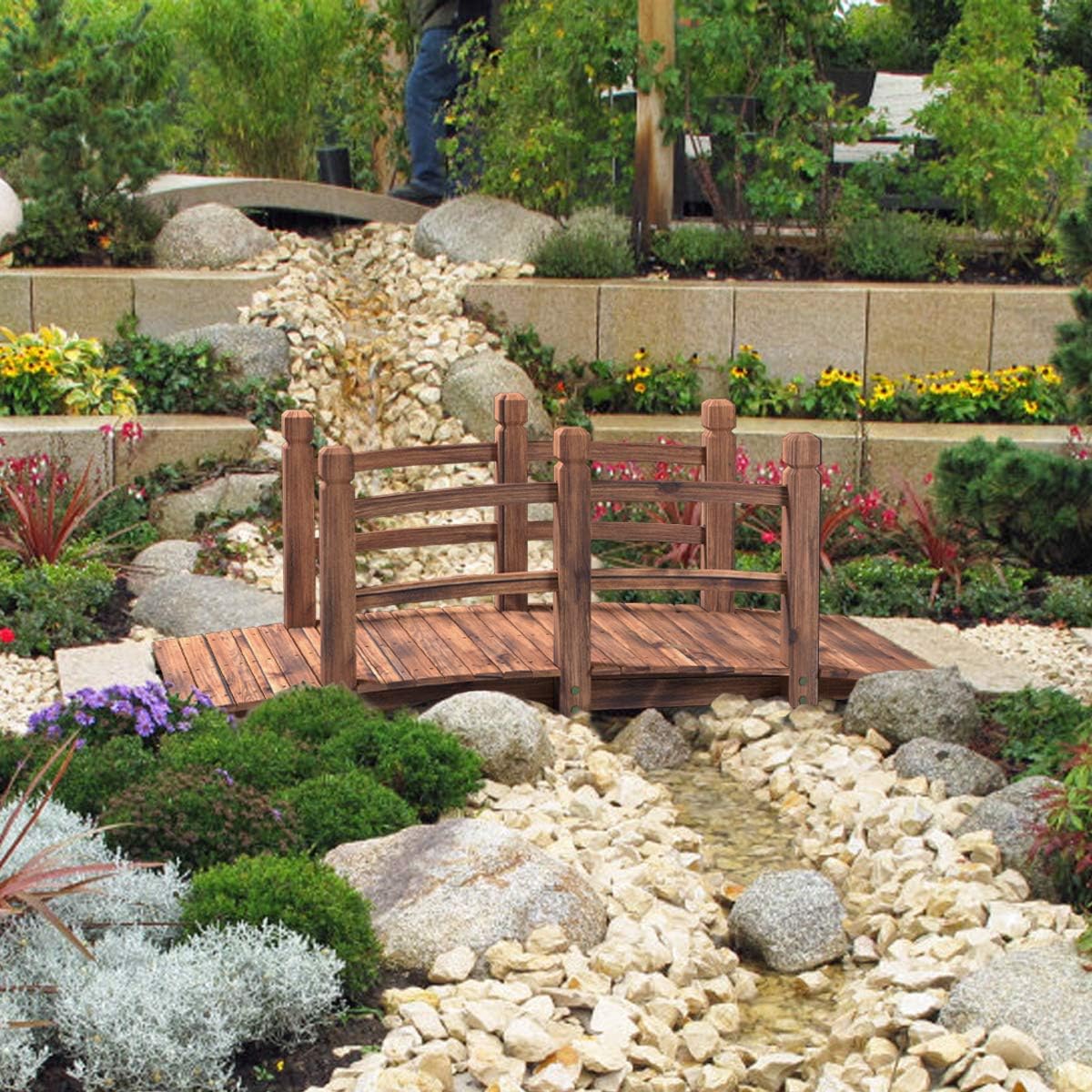 Giantex 5 FT Wooden Garden Bridge, Stained Wood Arc Footbridge with Railings, 400 lbs Capacity, Decorative Pond Bridge for Outdoor Garden Yard Backyard Creek Farm (Brown)