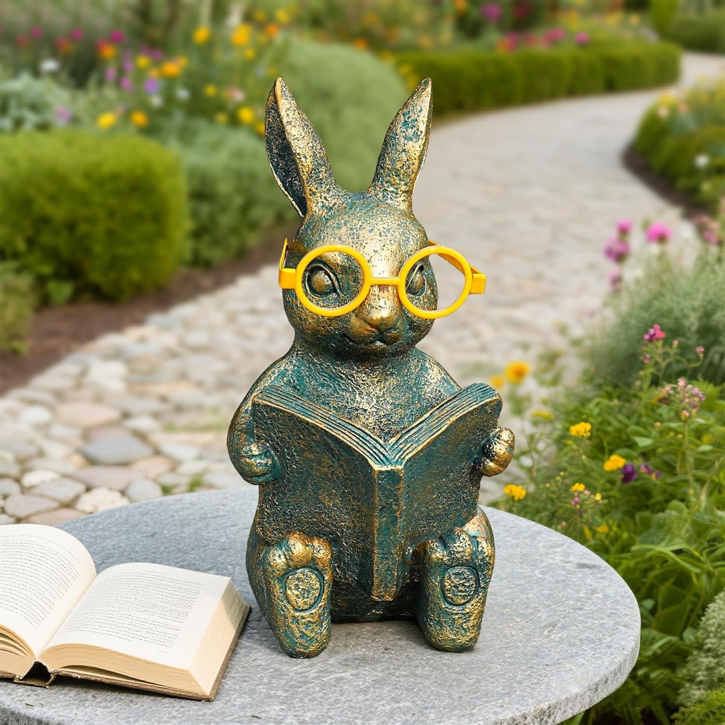 Solar Garden Decor, Adorable Rabbit Statue with Solar-Powered Glasses, Outdoor Bunny Figurine Lights for Patio, Yard & Balcony, for Kids, Mom & Grandma
