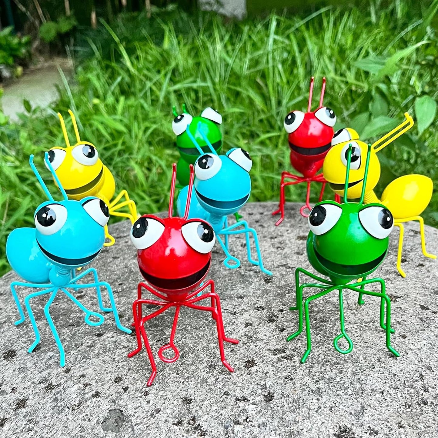 Metal Yard Art Garden Decor for Outside Cute Ants Yard Decorations Outdoor Lawn Ornaments Backyard Gifts for Mom - Set of 8 (4Colorful*2)