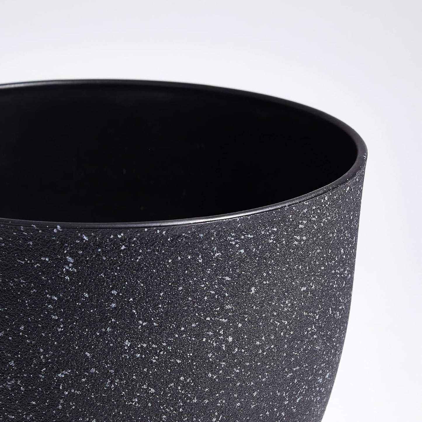 Giraffe Creation 12/10/9 Set of 3 Speckled Black Plant Pots, Modern Indoor & Outdoor Planters with Drainage Holes and Saucers