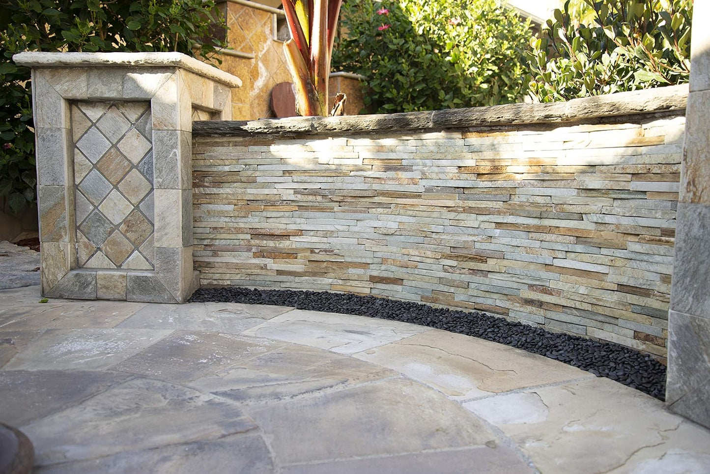 MSI Decorative Polished Black Pebbles, 0.4 inch, 40 lb. Bag (55 Bags/Pallet)