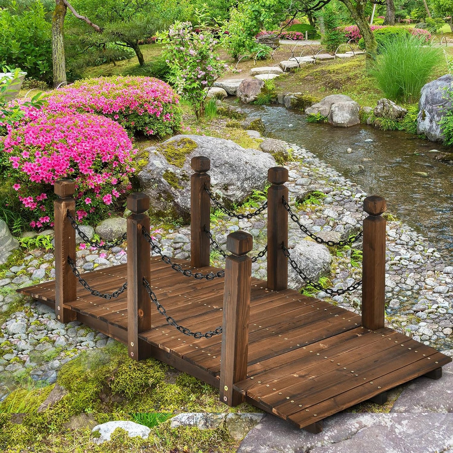 Giantex 5 FT Wooden Garden Bridge, Stained Wood Arc Footbridge with Chain Railings for Backyard Creek Farm, Decorative Pond Bridge, Easy to Assemble, 400 lbs Capacity (Brown)