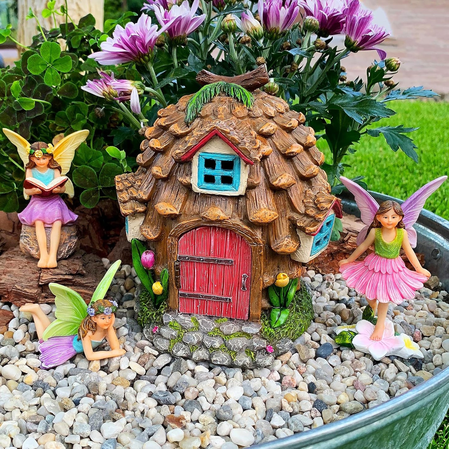 Mood Lab Fairy Garden - Pinecone Fairy House Kit of 4 pcs - Miniature Figurines & Accessories Set - Outdoor or House Decor