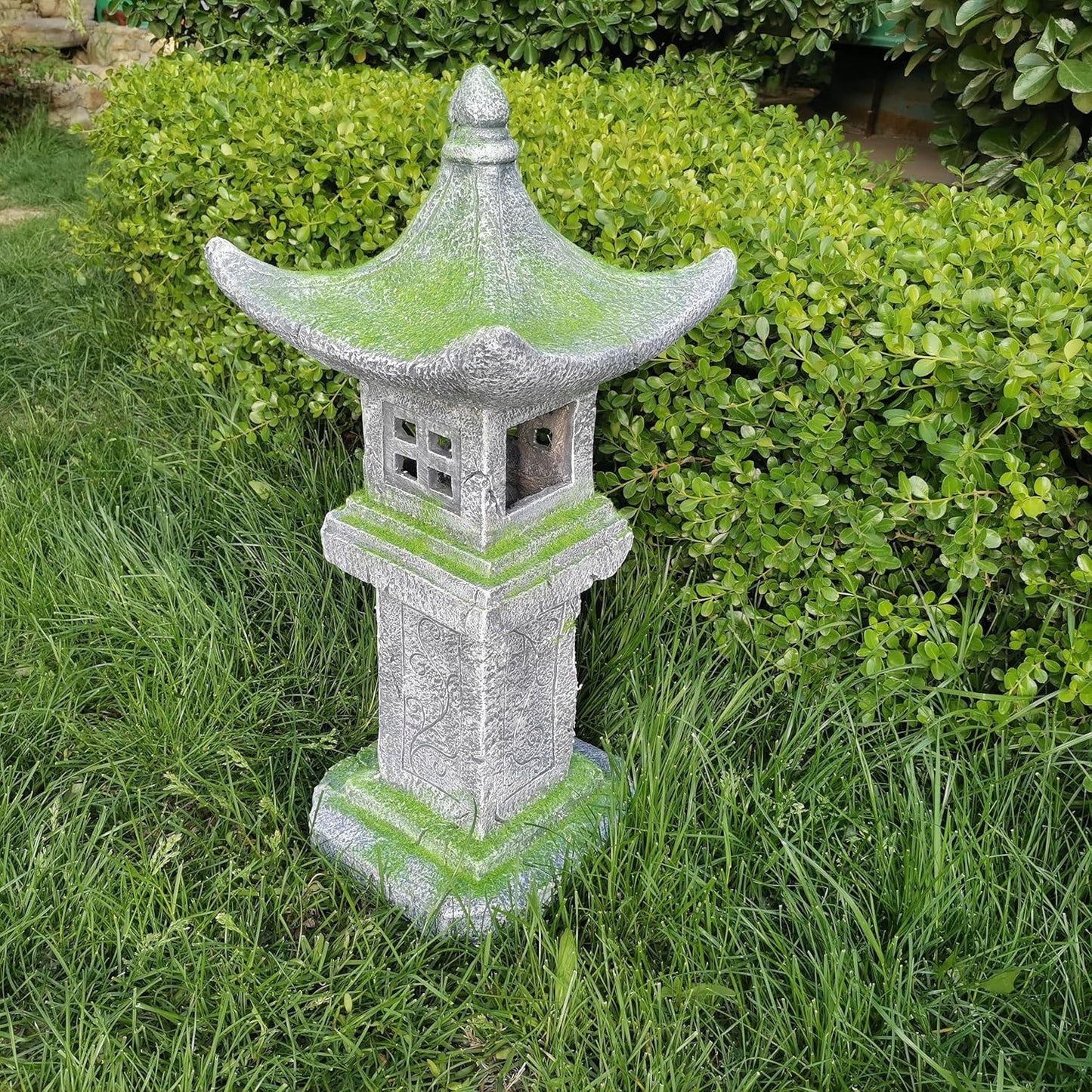 31.5’’High Japanese Pagoda Statue Moss-Covered Retro Miniature Tower Lantern Garden Decoration Figurines Outdoor Asian Decoration Zen Courtyard Landscape…